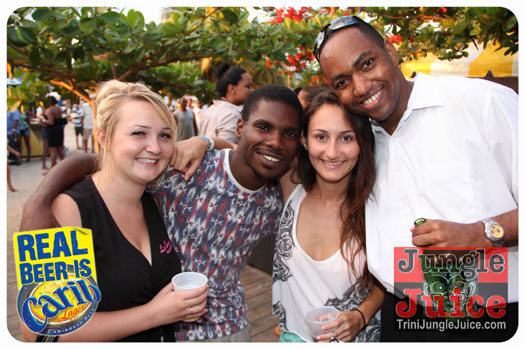 welcome_lime_umbrellas_aug9-022