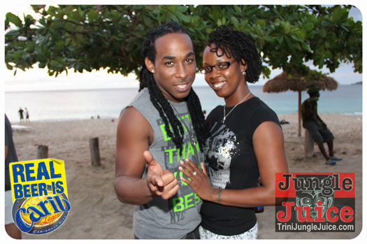 welcome_lime_umbrellas_aug9-026