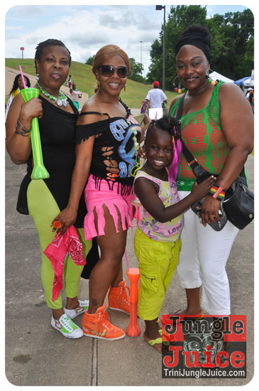 houston_parade_2013-019