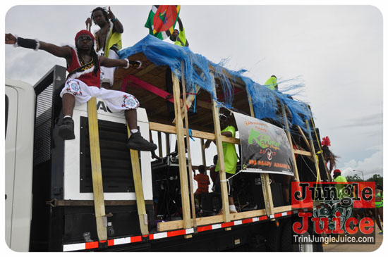 houston_parade_2013-038
