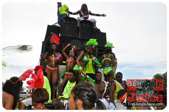 houston_parade_2013-086