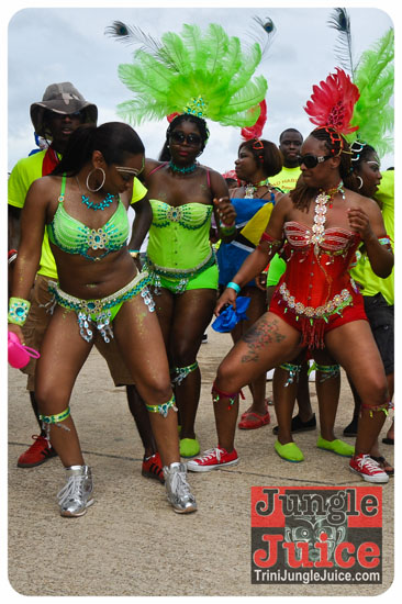 houston_parade_2013-090