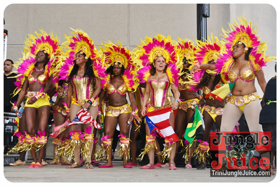houston_parade_2013-111