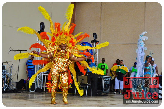 houston_parade_2013-141