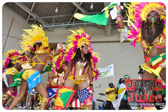 houston_parade_2013-175