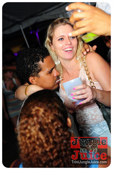 an_ti_la_bomb_nov10-066