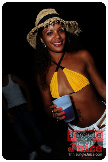 an_ti_la_bomb_nov10-114