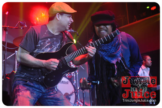 timeless_2013_part2-003