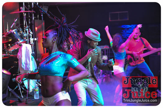 timeless_2013_part2-182