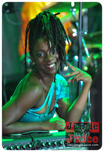 timeless_2013_part2-183