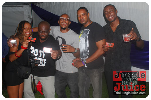 black_rave_svg_2013-034