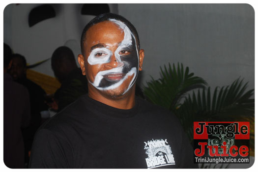 black_rave_svg_2013-046