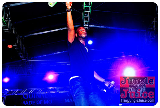 black_rave_svg_2013-057