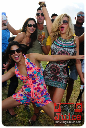 beach_house_carnival_2013_part1-042