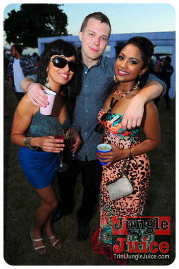 beach_house_carnival_2013_part1-159