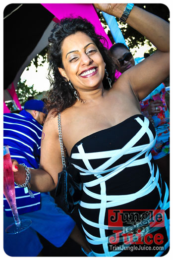 beach_house_carnival_2013_part2-038