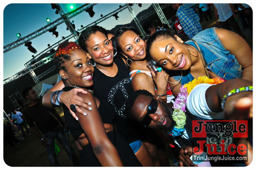 beach_house_carnival_2013_part2-086