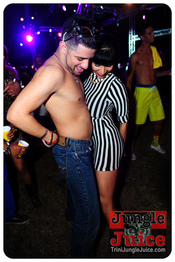 beach_house_carnival_2013_part3-099