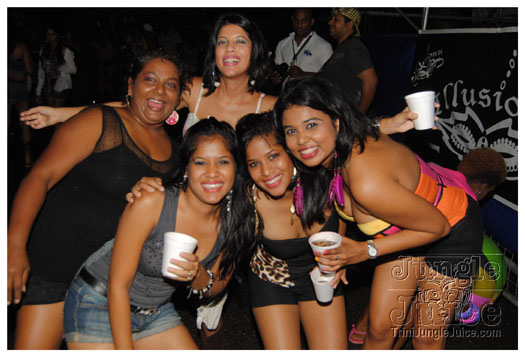 black_to_blue_2013-016