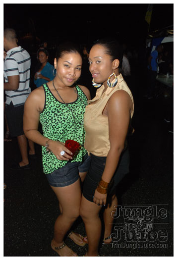 black_to_blue_2013-034