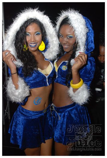 black_to_blue_2013-038