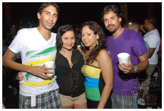 black_to_blue_2013-048