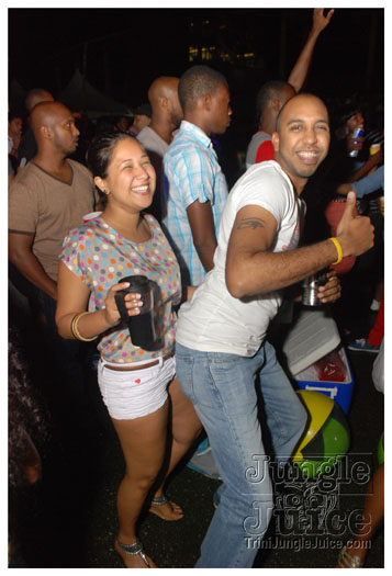 black_to_blue_2013-053