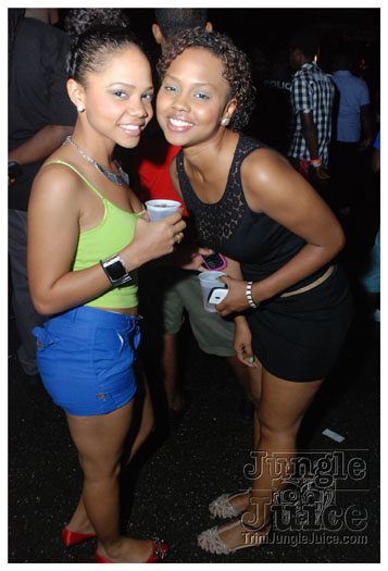 black_to_blue_2013-054