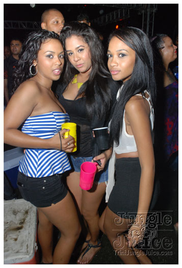 black_to_blue_2013-061