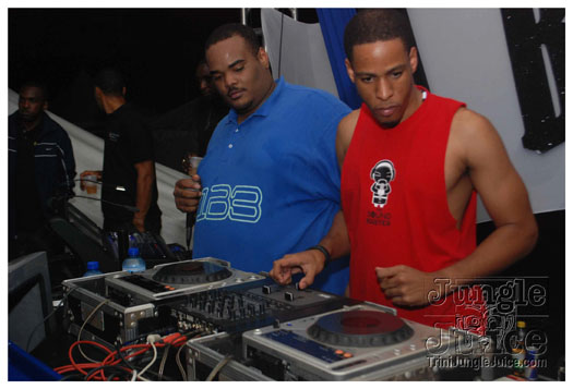 black_to_blue_2013-063