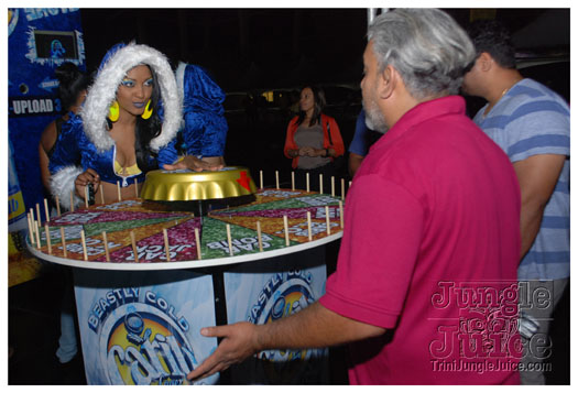 black_to_blue_2013-064