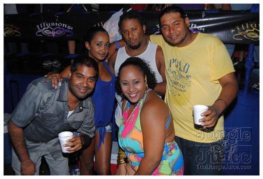 black_to_blue_2013-069