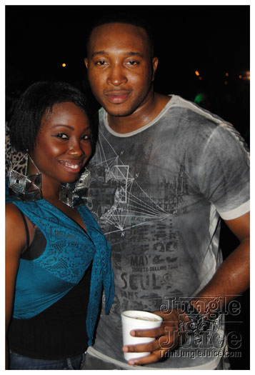 black_to_blue_2013-073