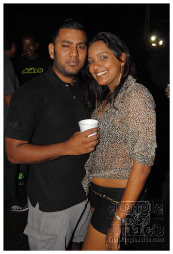 black_to_blue_2013-075