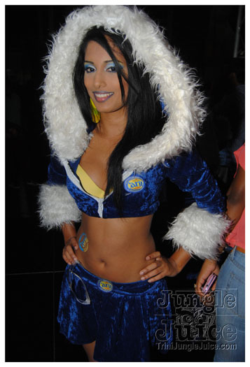 black_to_blue_2013-093