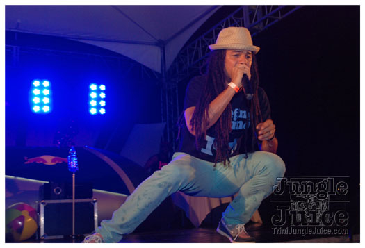 black_to_blue_2013-119