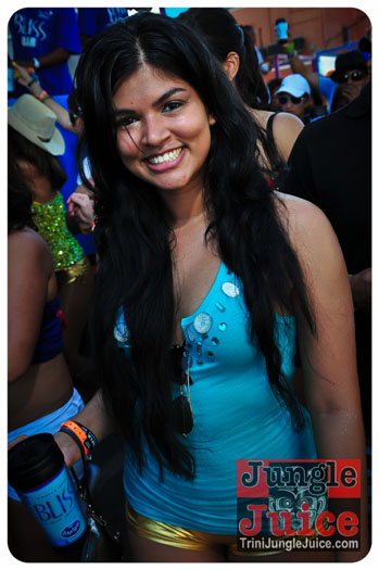 bliss_carnival_monday_2013-027