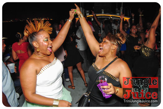 glitz_and_glamour-038