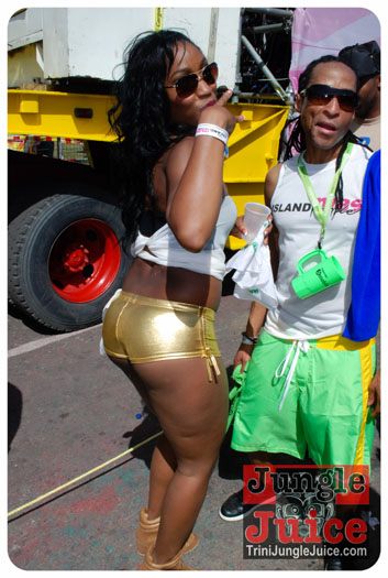 island_people_mas_monday_2013-008