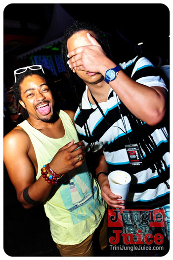 neon_yuma_inclusive_2013-002