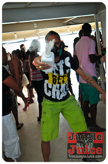 suits_2013_part1-092