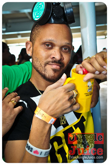 suits_2013_part1-093