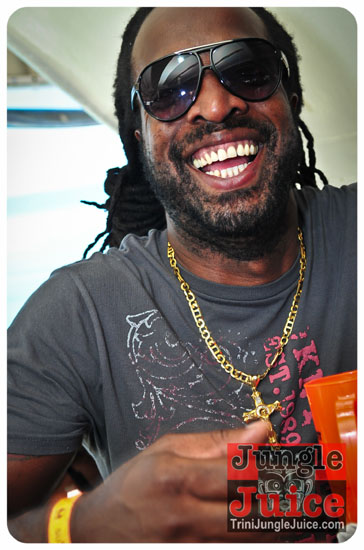 suits_2013_part1-107