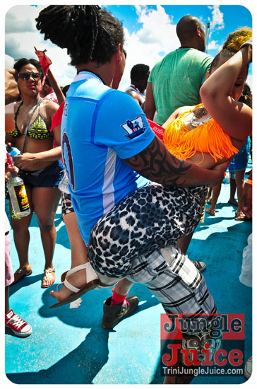 suits_2013_part2-111