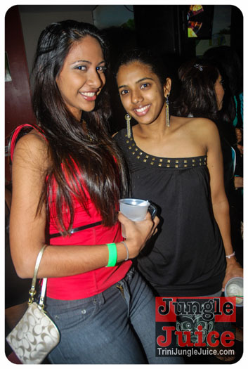 woodford_cafe_final_unplugged_tuesday-015