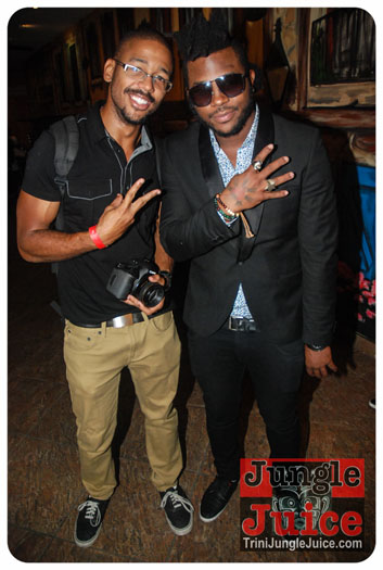 woodford_cafe_final_unplugged_tuesday-035