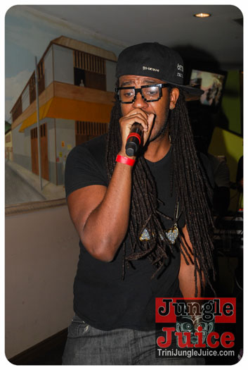 woodford_cafe_final_unplugged_tuesday-052