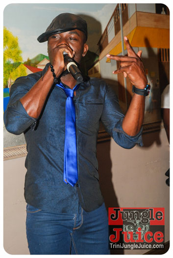 woodford_cafe_final_unplugged_tuesday-074