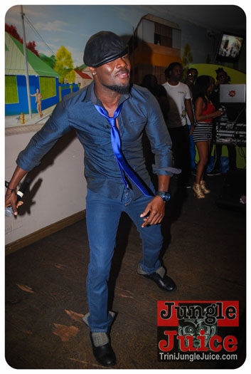 woodford_cafe_final_unplugged_tuesday-081