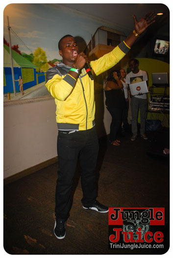 woodford_cafe_final_unplugged_tuesday-112